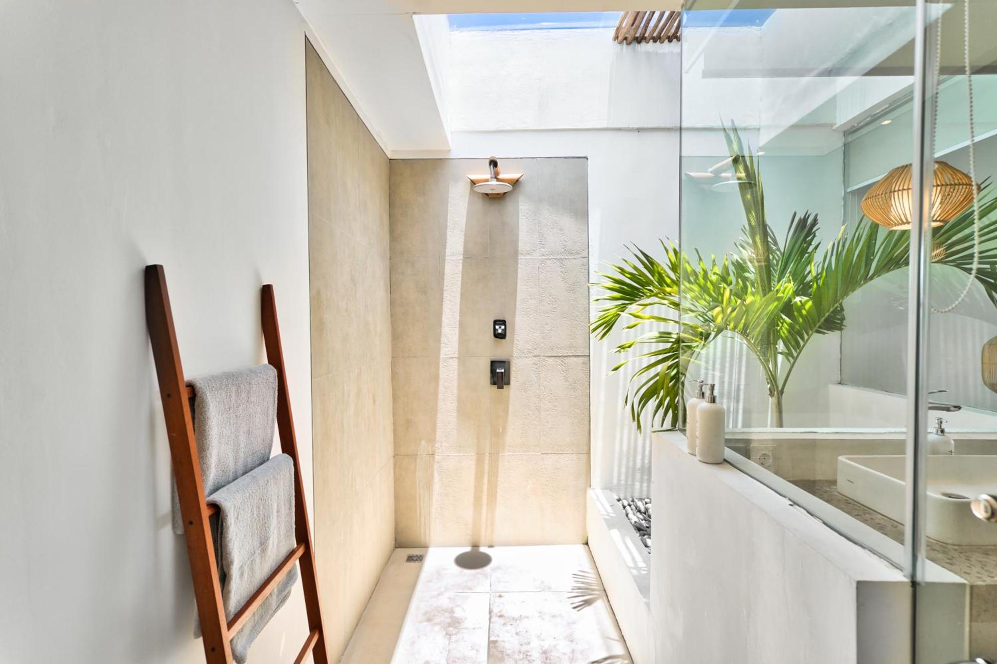 Octo 6 Villa By Betterplace Canggu Extérieur photo
