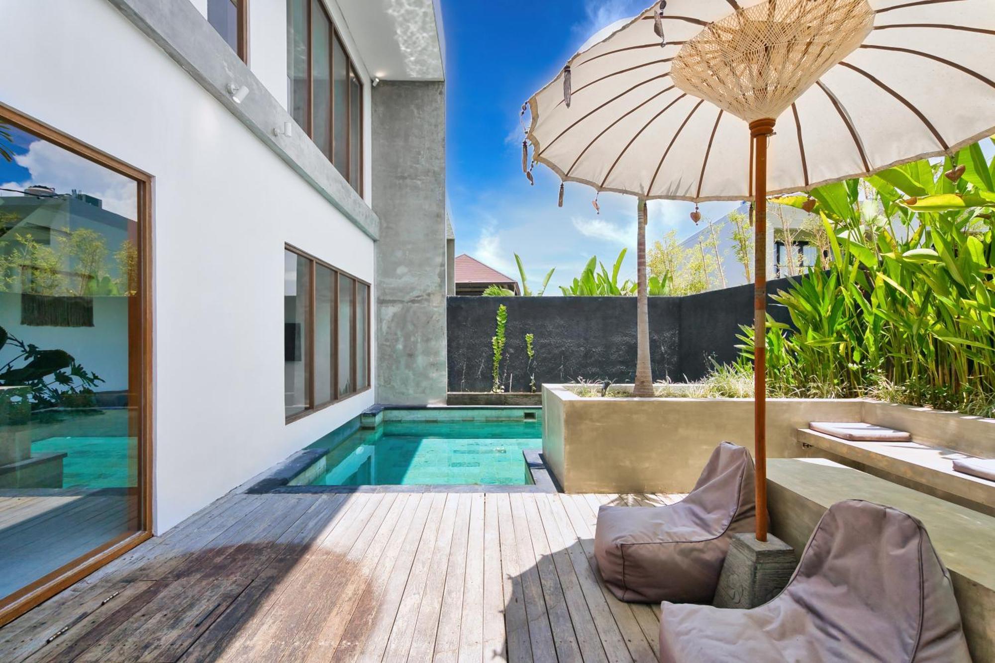 Octo 6 Villa By Betterplace Canggu Extérieur photo