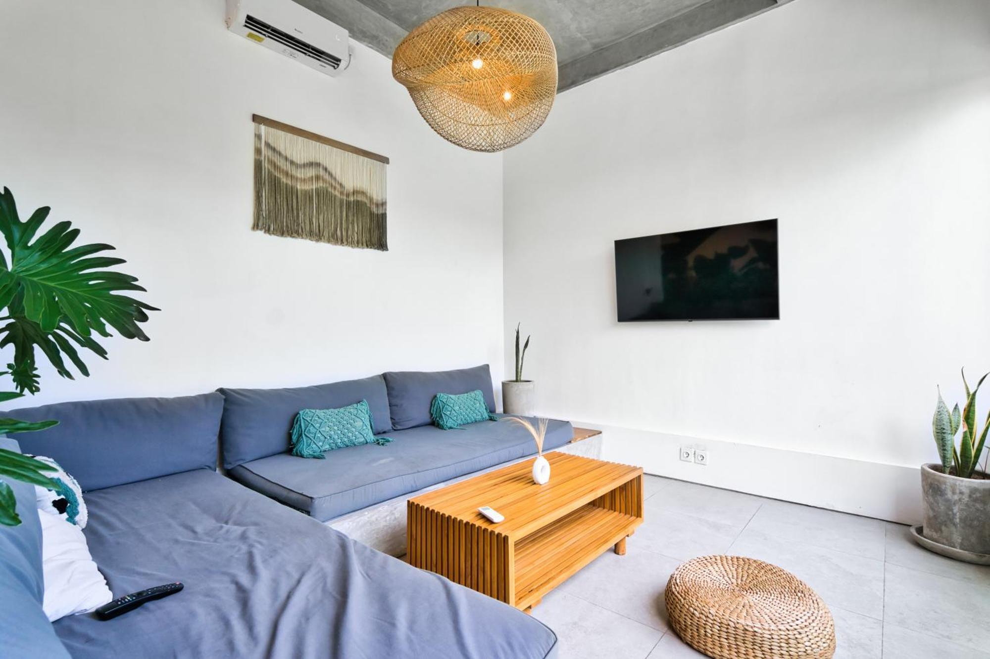 Octo 6 Villa By Betterplace Canggu Extérieur photo